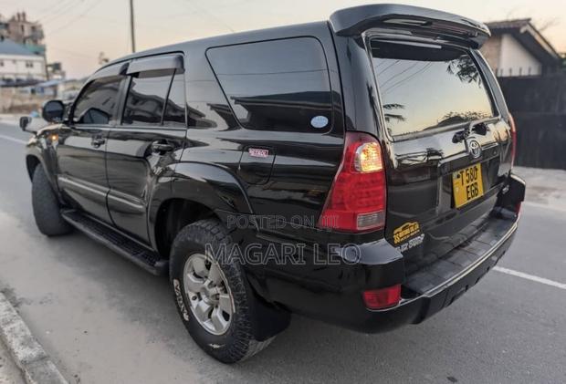 Toyota Hilux Surf 2.7 SSR 2008 Black