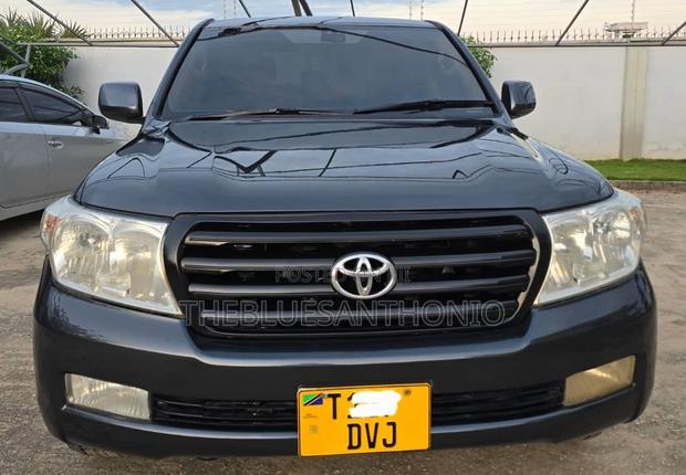 Toyota Land Cruiser 2008 Black