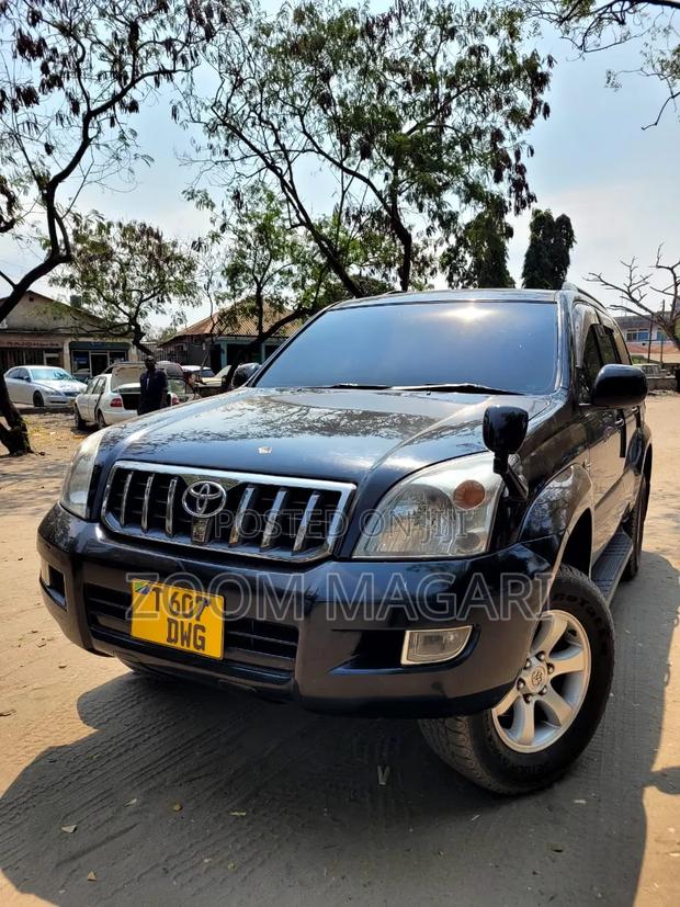 Toyota Land Cruiser Prado 2006 Black