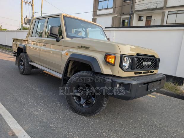 Toyota Land Cruiser 2024 Brown