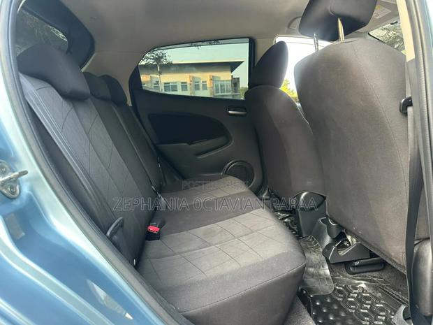 Mazda Demio 2012 Silver