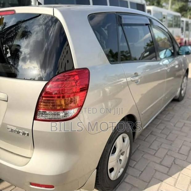 Toyota Corolla Spacio 2006 Gray