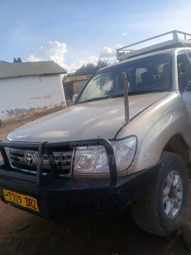 Toyota Land Cruiser 2007 Beige