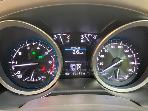 Toyota Land Cruiser 2015 Silver