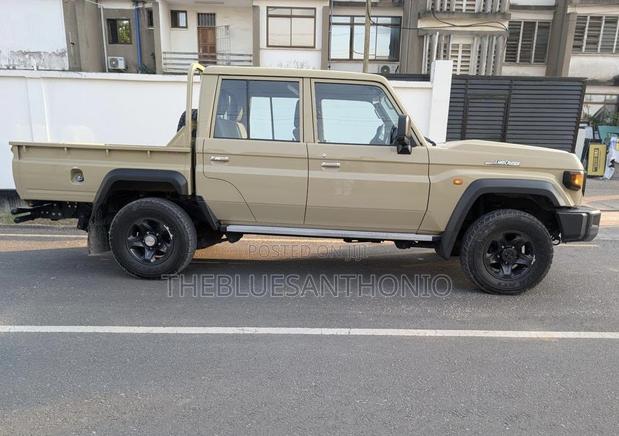 Toyota Land Cruiser 2024 Beige