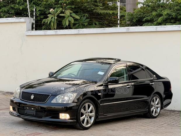 Toyota Crown 2007 Black