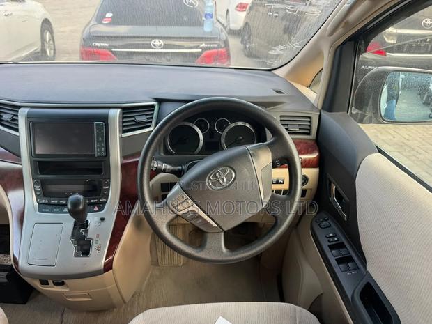 Toyota Alphard 2009 White