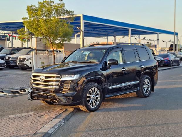 Toyota Land Cruiser 2014 Black