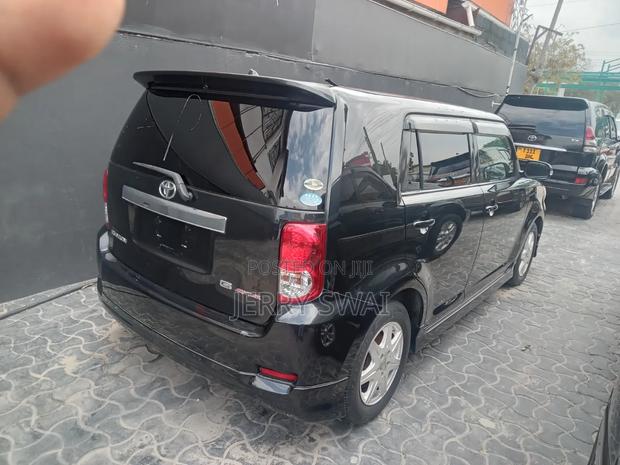 Toyota Rumion 2024 Black
