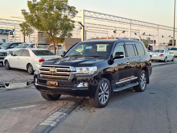Toyota Land Cruiser 2017 Black