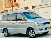 Toyota Noah 2003 White for sale