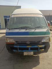 Toyota Harrier 2001 White for sale