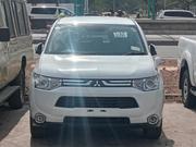 Mitsubishi Outlander 2014 White for sale