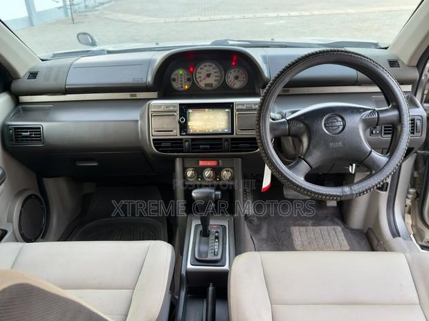 Nissan X-Trail 2004 Gray