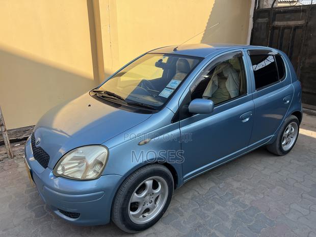 Toyota Vitz 1.3 FWD 5dr 2002 Blue