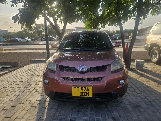 Toyota IST 2009 Maroon