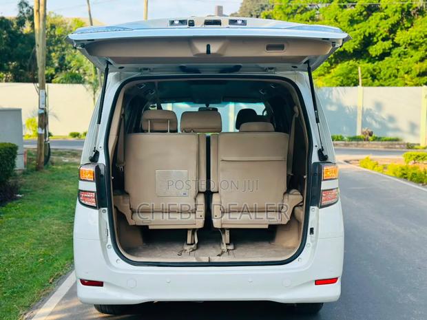 Toyota Alphard 2010 White