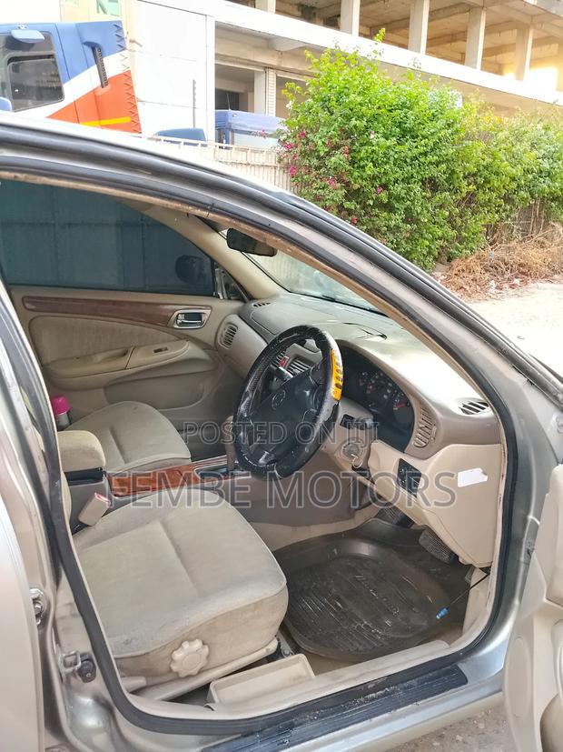 Nissan Sunny 2005 Gray