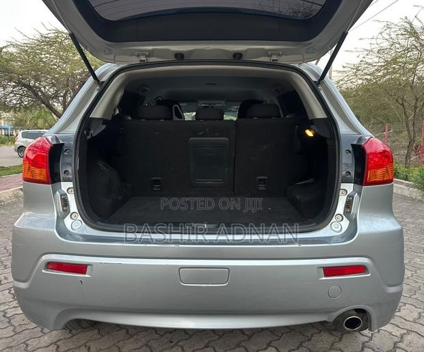 Mitsubishi RVR 2010 Silver
