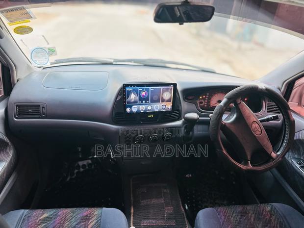 Toyota Noah 2.0 FWD (8 Seater) 2002 Silver