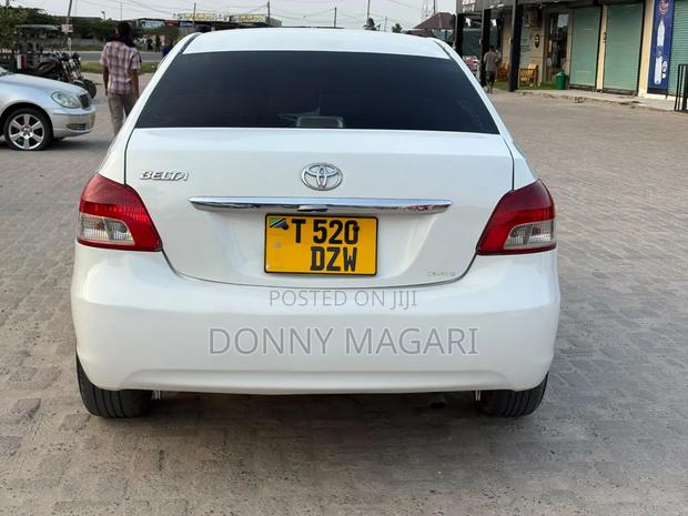 Toyota Belta 2007 White