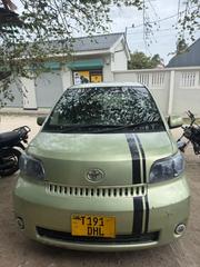 Toyota Porte 2004 Green for sale