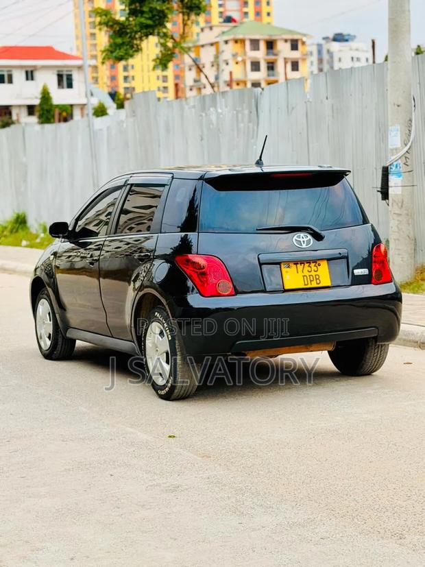 Toyota IST 2003 Black