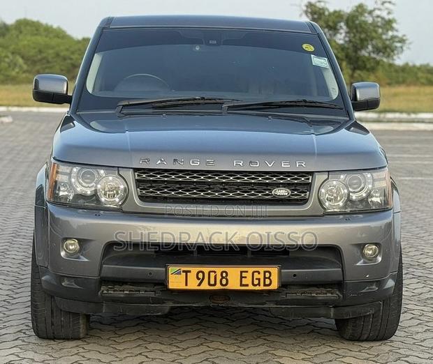 Land Rover Range Rover Sport 2010 Gray
