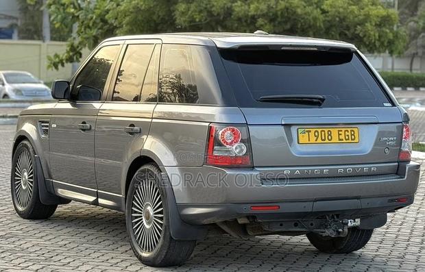 Land Rover Range Rover Sport 2010 Gray