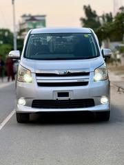Toyota Noah 2008 Black for sale