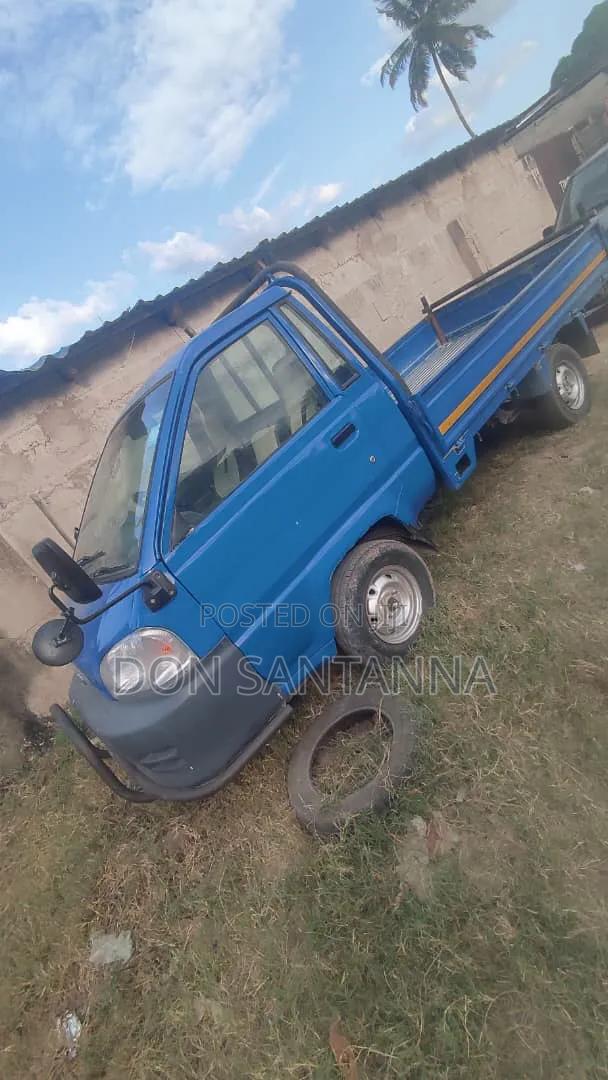 Toyota TownAce 2003 Blue