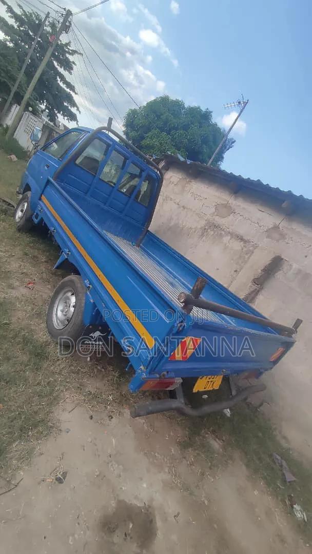 Toyota TownAce 2003 Blue