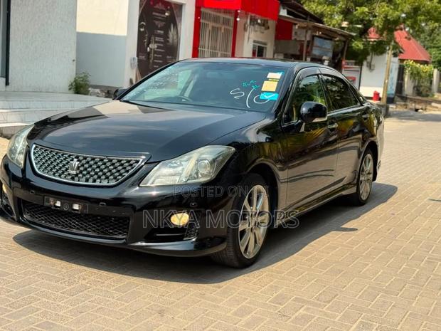 Toyota Crown 2008 Black