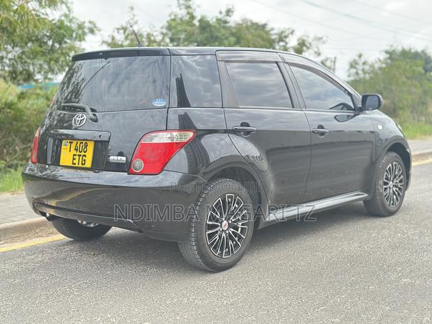 Toyota IST 2006 Black