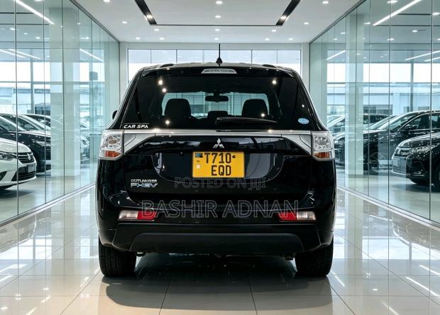 Mitsubishi Outlander 2.0 PHEV AWD 2014 Black