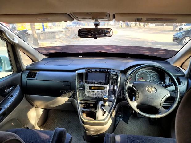 Toyota Alphard 2004 Pearl