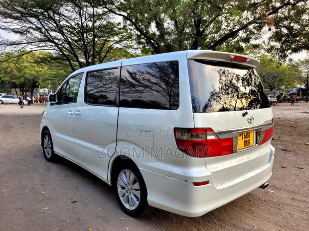 Toyota Alphard 2004 Pearl