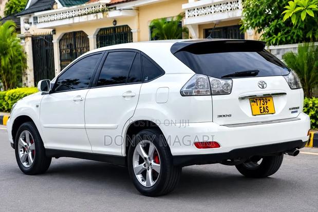 Toyota Harrier 2008 White