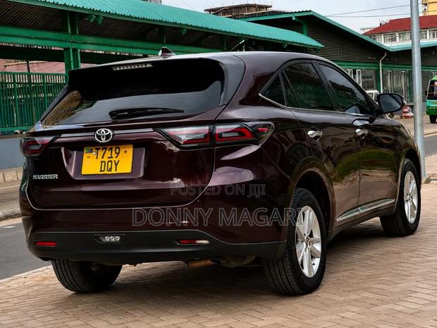 Toyota Harrier 2011 Maroon