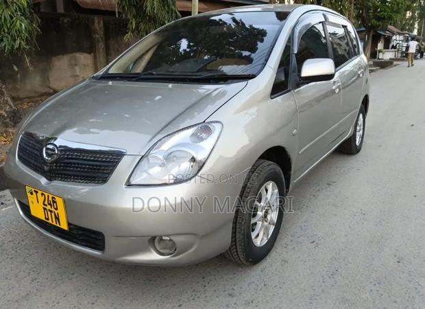 Toyota Corolla Spacio 2004 Silver