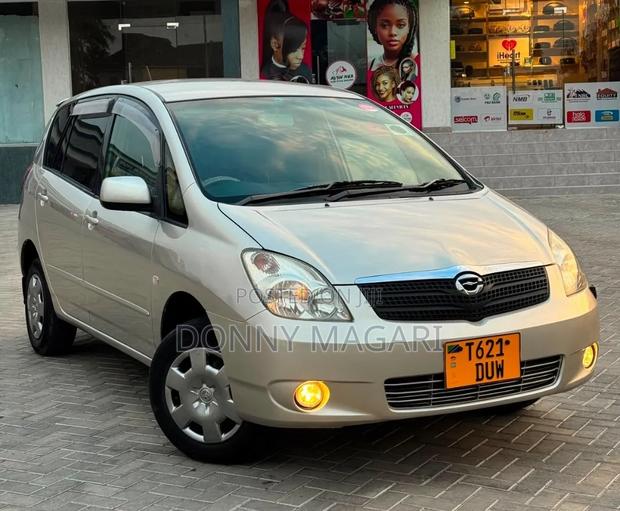 Toyota Corolla Spacio 2005 Silver