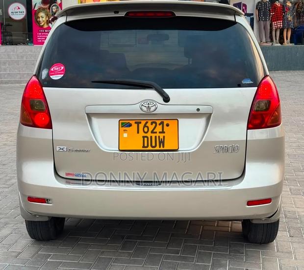 Toyota Corolla Spacio 2005 Silver