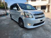 Toyota Noah 2.0 143hp FWD (7 Seater) 2009 White for sale