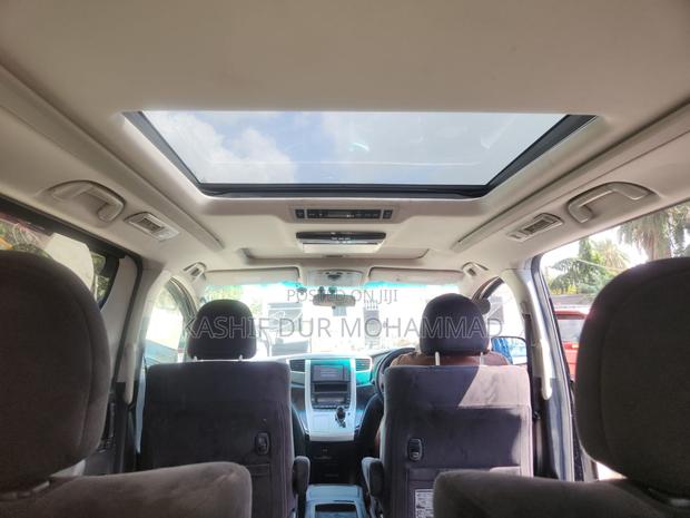 Toyota Vellfire V 2.4 FWD 7-Seater 2011 Black