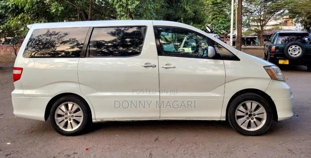 Toyota Alphard 2005 White