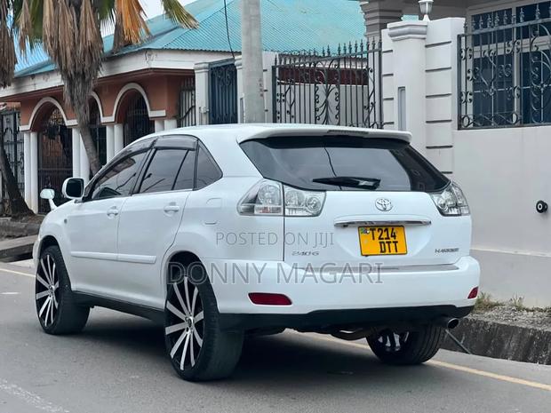 Toyota Harrier 2007 White