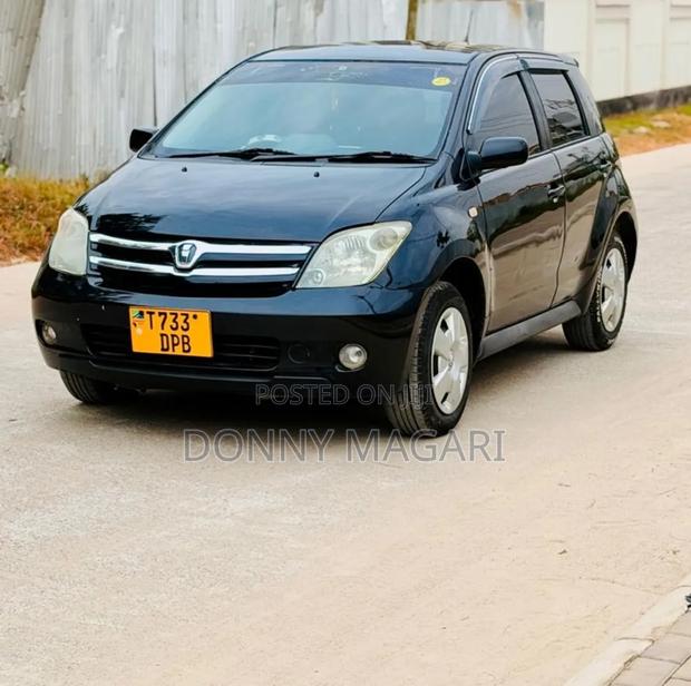 Toyota IST 2003 Black