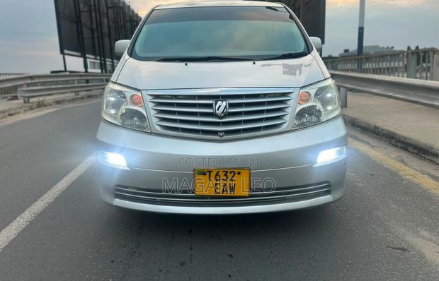 Toyota Alphard 2.4 Petrol FWD 2005 Silver