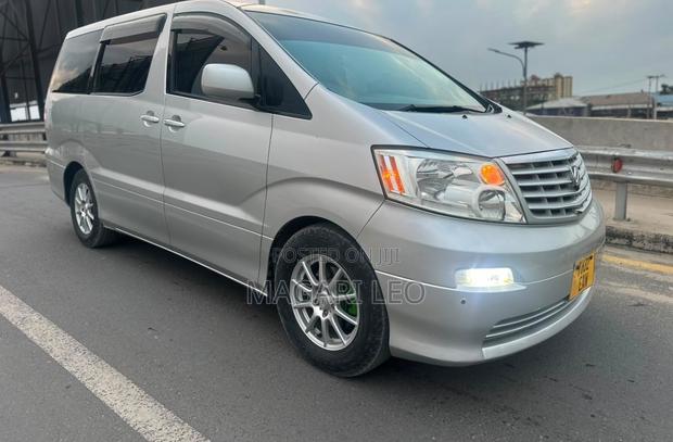 Toyota Alphard 2.4 Petrol FWD 2005 Silver
