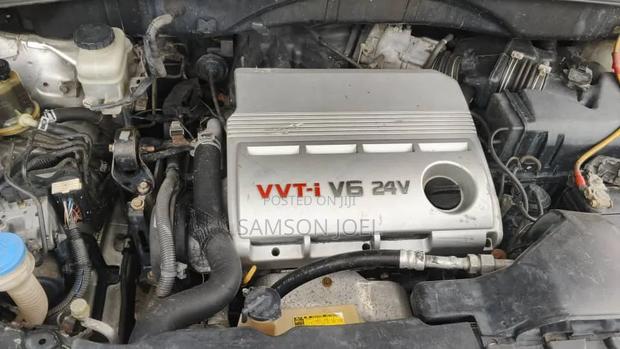 Toyota Harrier 2006 Silver